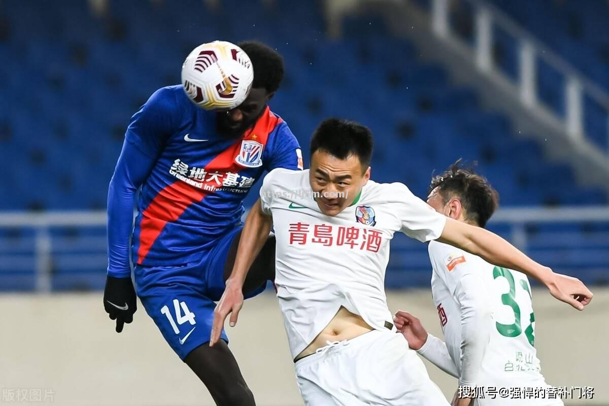 后卫组合连线连续得分，打破对手防线